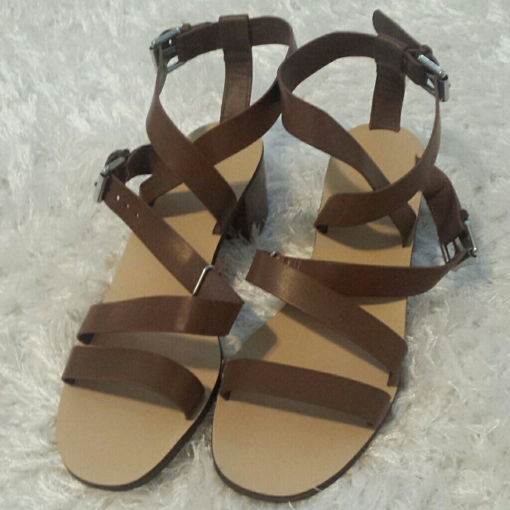 Sandals - Picture 2 of 4